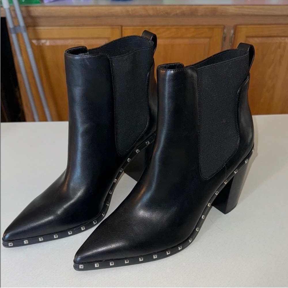 Charles by Charles David Dodger Black Stud-Trim Leather Ankle Boots - Women NWOB